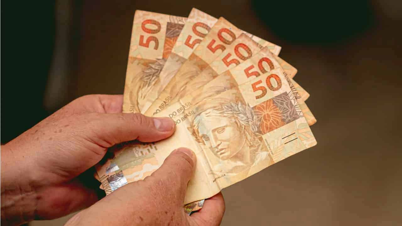 finaceira