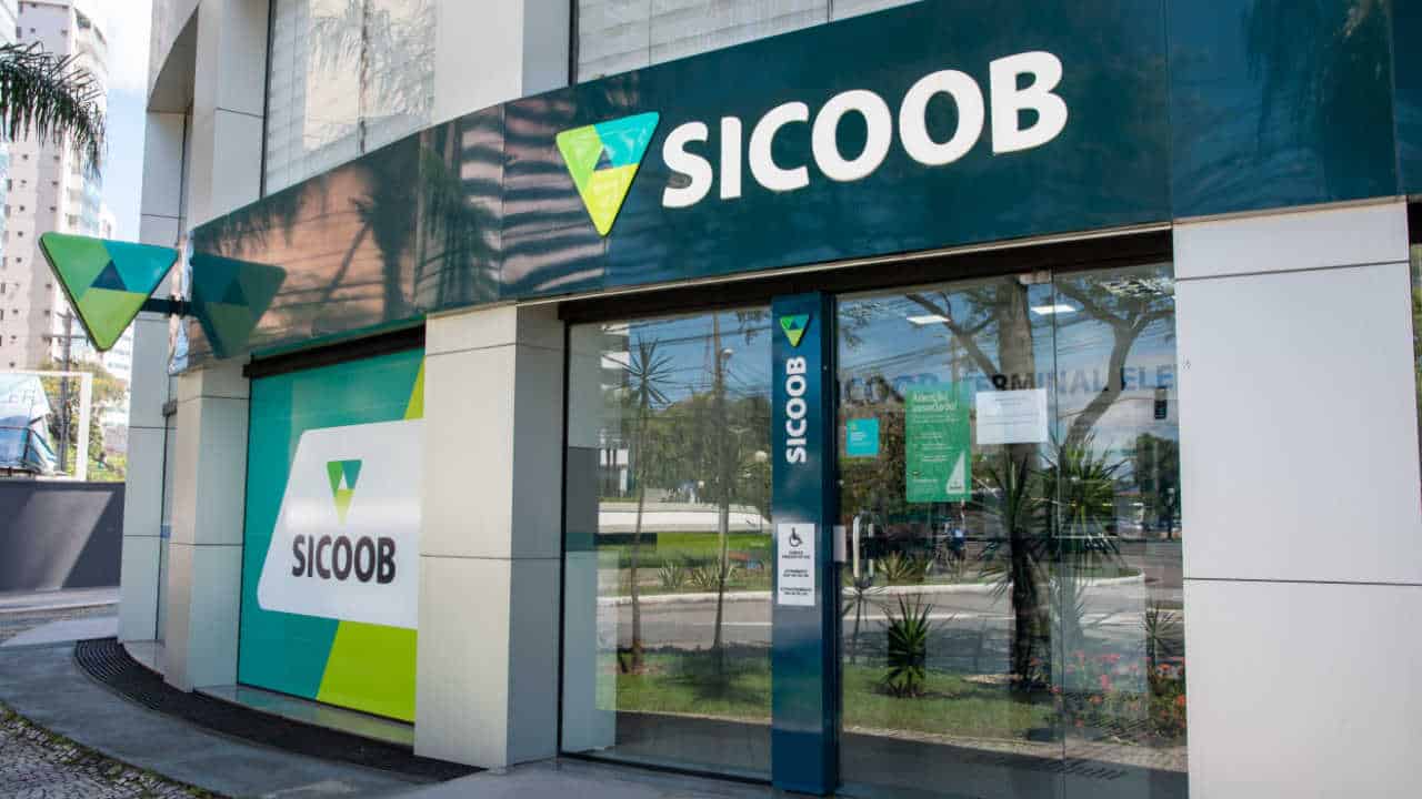 Fachada de uma unidade do Sicoob