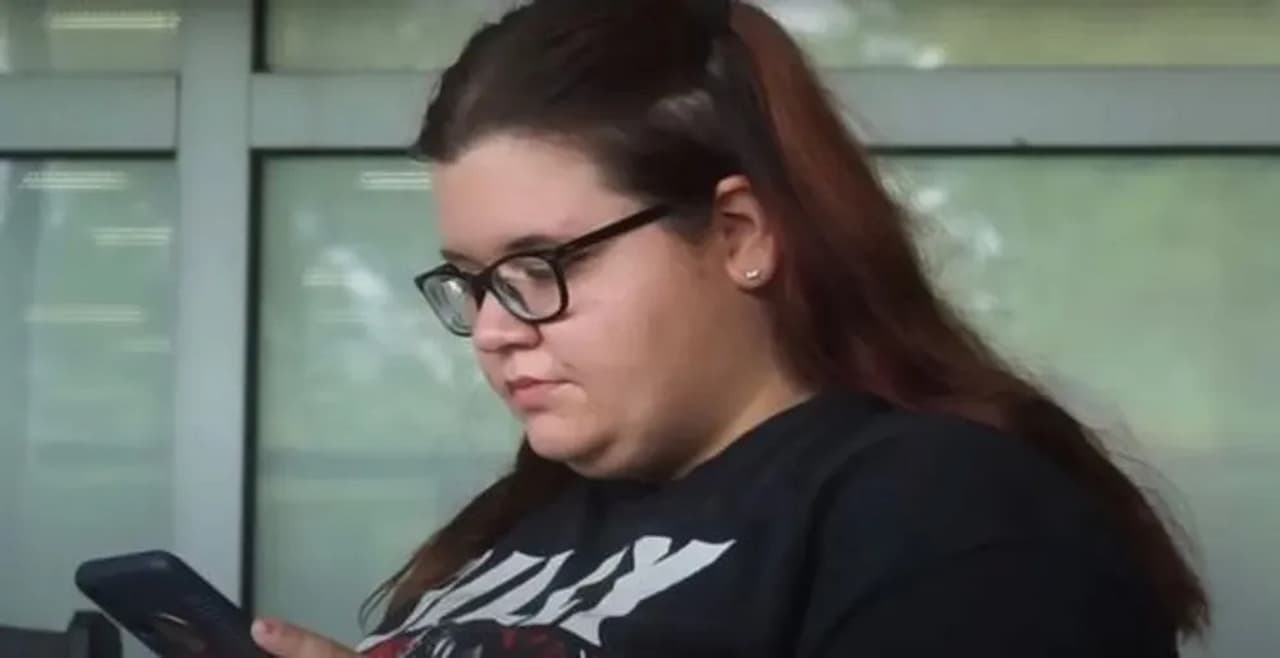 Mckayla se relacionou com golpista durante 1 ano