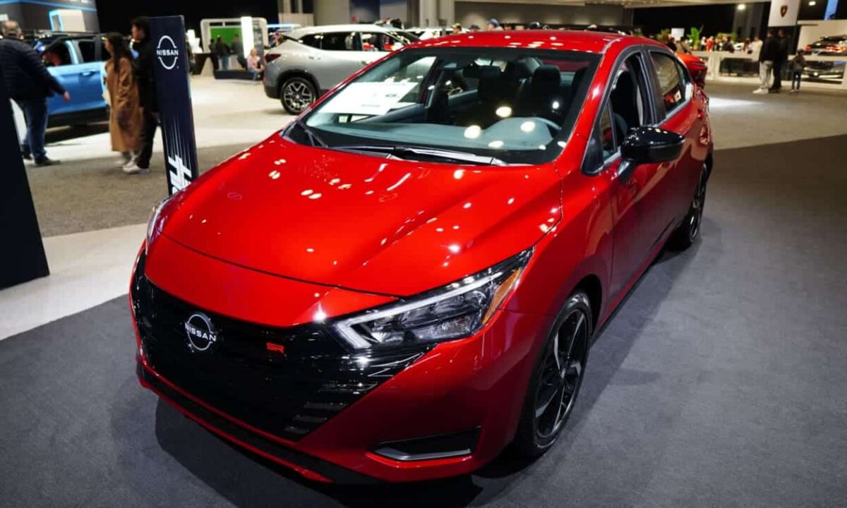 Nissan Versa em um Salão do Automóvel