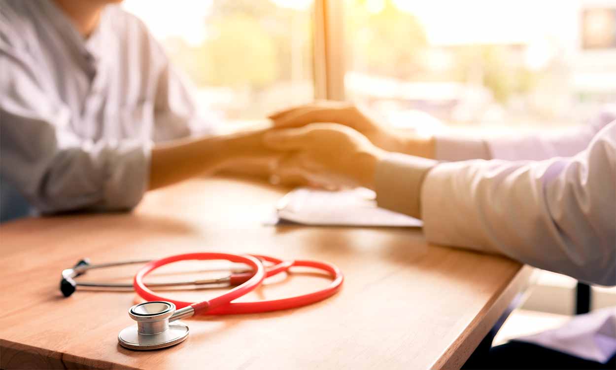 É permitido se ausentar do trabalho para ir a uma consulta médica?