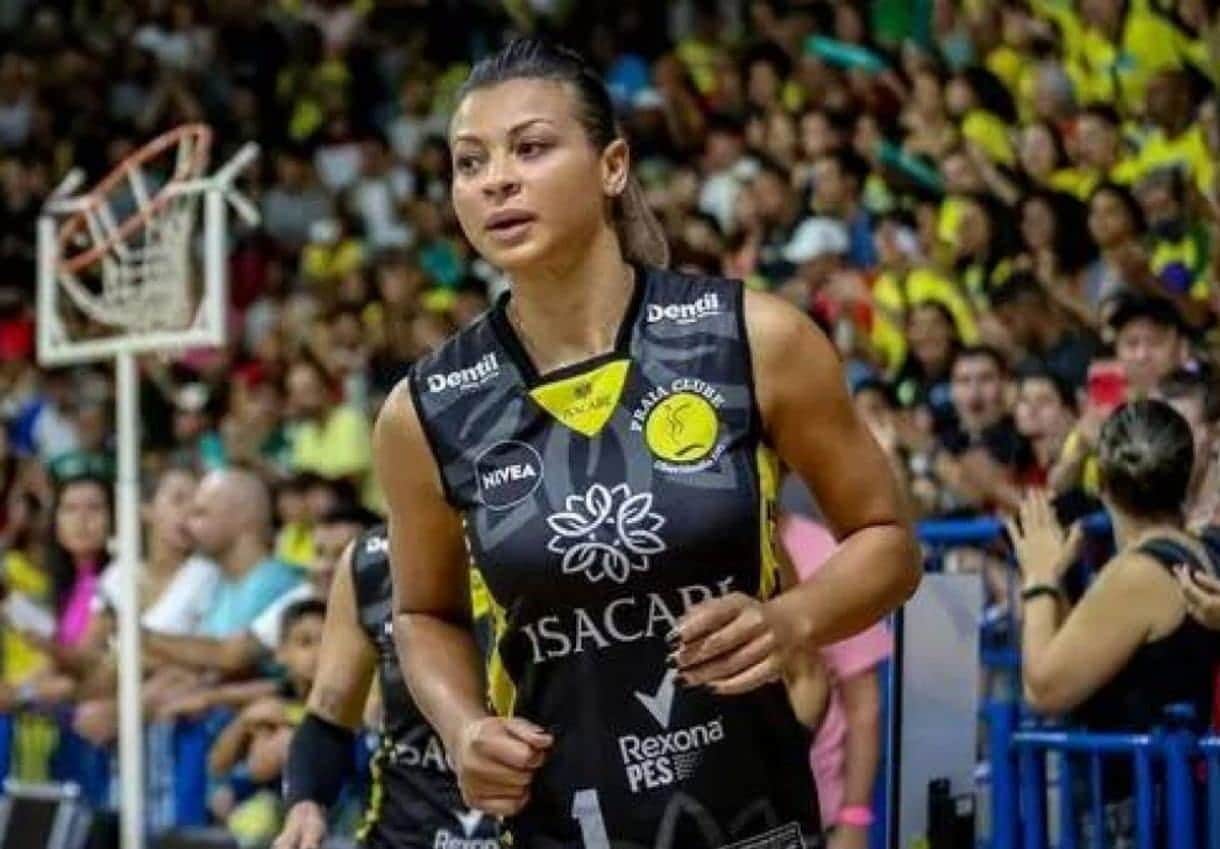 Morre jogadora de vôlei campeã olímpica pela seleção brasileira aos 43 anos