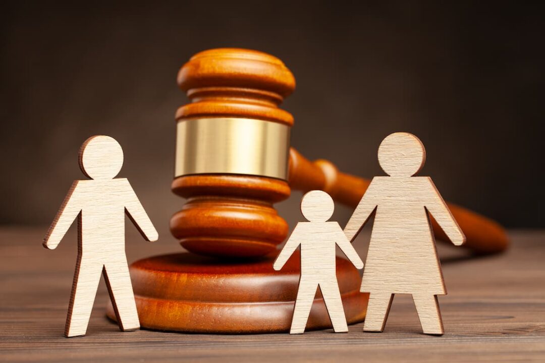 martelo de juiz, decisão sobre pensão familiar