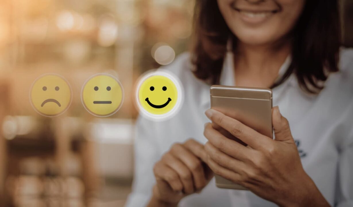 Cliente feliz com marcas mais amadas do Brasil
