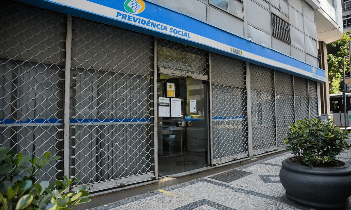 Pente-fino INSS