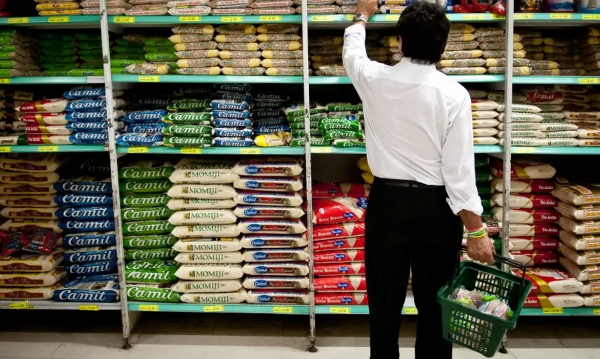 Preço da cesta básica sobe no 1º semestre; saiba quais foram os ‘vilões’
