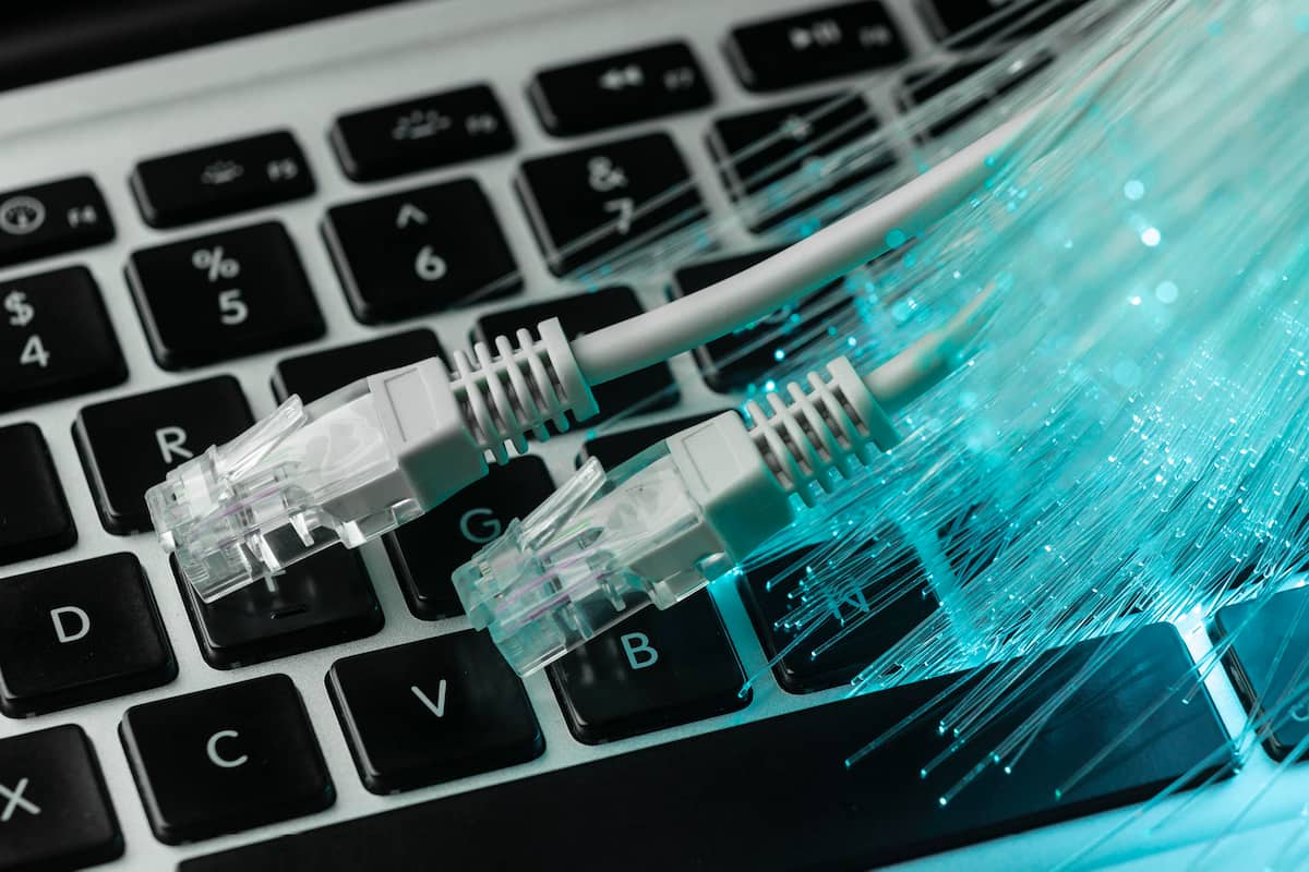 Ultra Ethernet: velocidade de conexões da internet vai mudar muito em breve