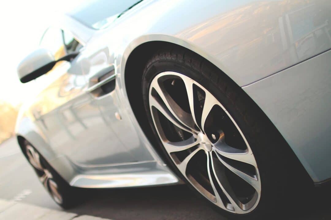 Péssima notícia para motoristas: preço de pneus terá aumento de até 16% com novo imposto