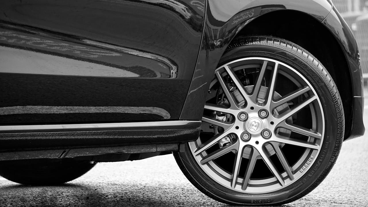 Péssima notícia para motoristas: preço de pneus terá aumento de até 16% com novo imposto