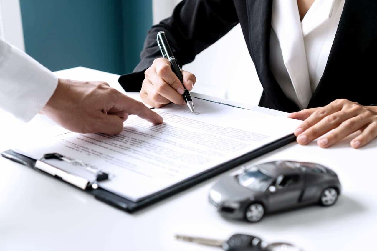 Saiba como fazer a transferência do veículo de um familiar falecido