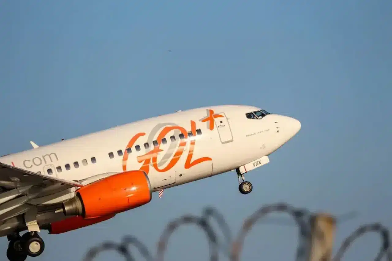 Gol (GOLL4) registra alta de 4% em maio: tendência de recuperação ou impulso pontual?