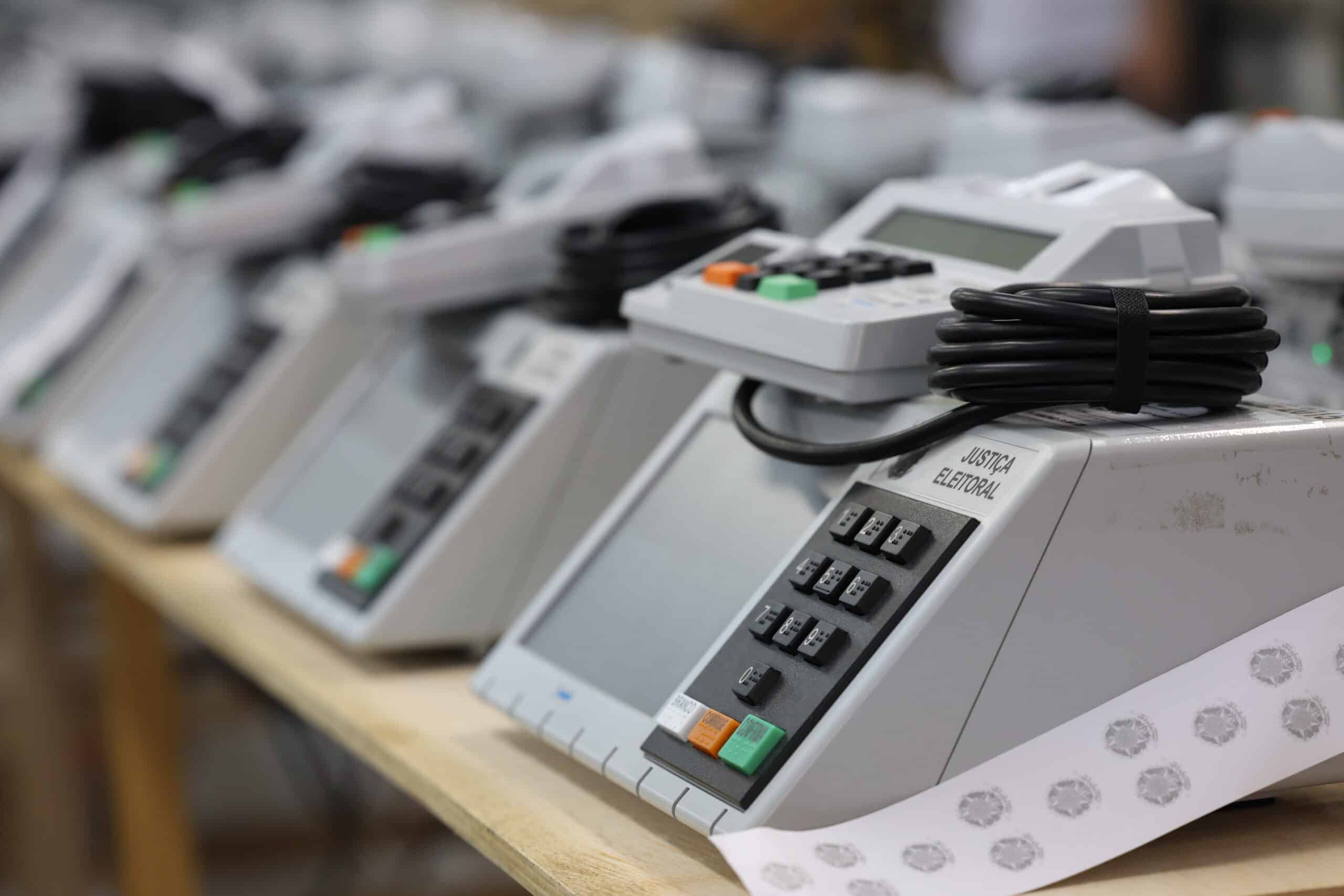 Horário eleitoral obrigatório do 1° turno acaba hoje (03)