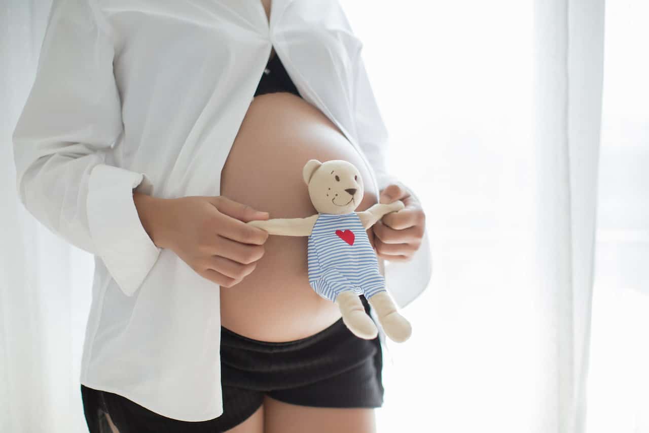 O que mudou na licença-maternidade com aprovação de nova lei? Entenda