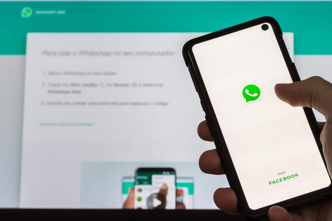 whatsapp web