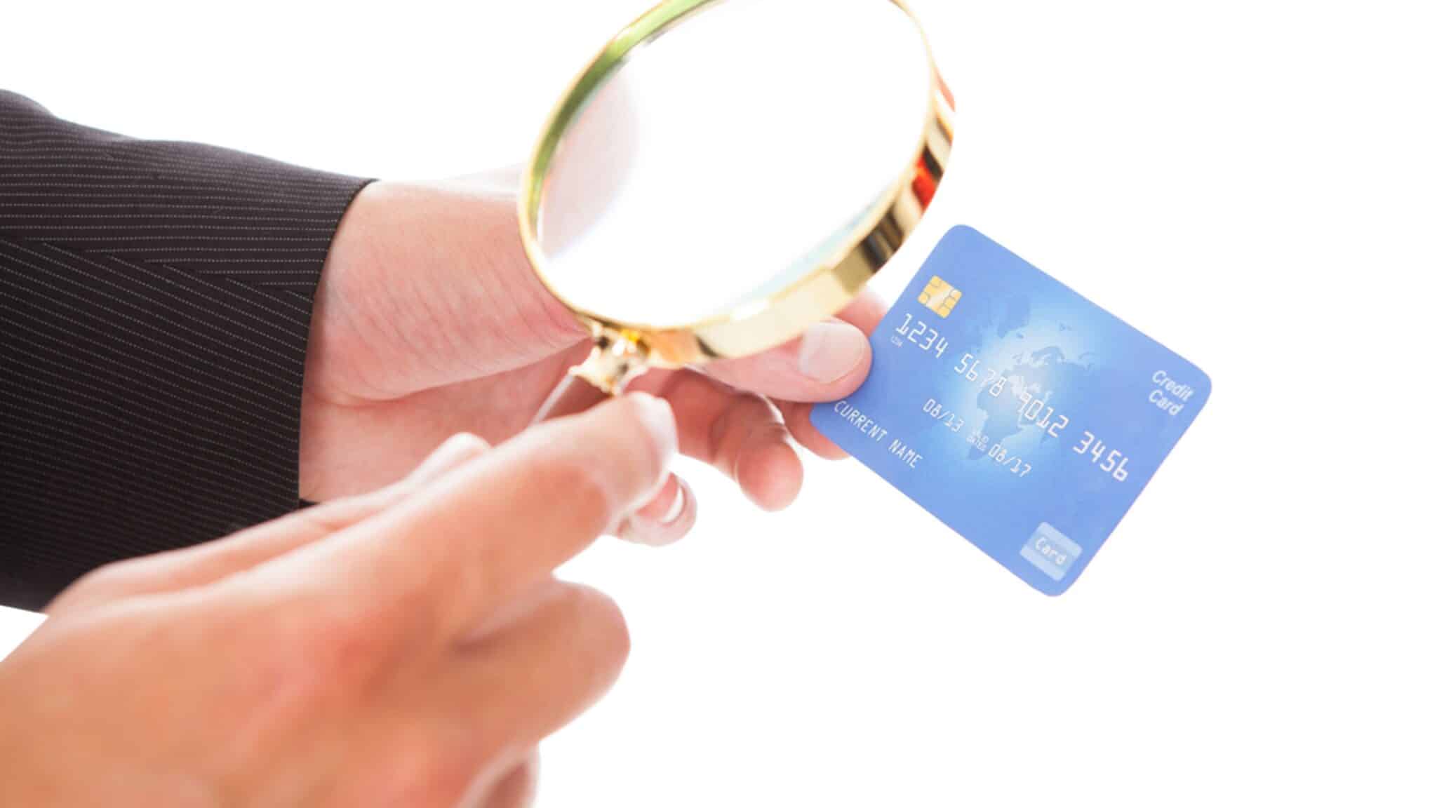Por que você precisa de um verificador BIN e como ele funciona: soluções práticas para verificar cartões bancários