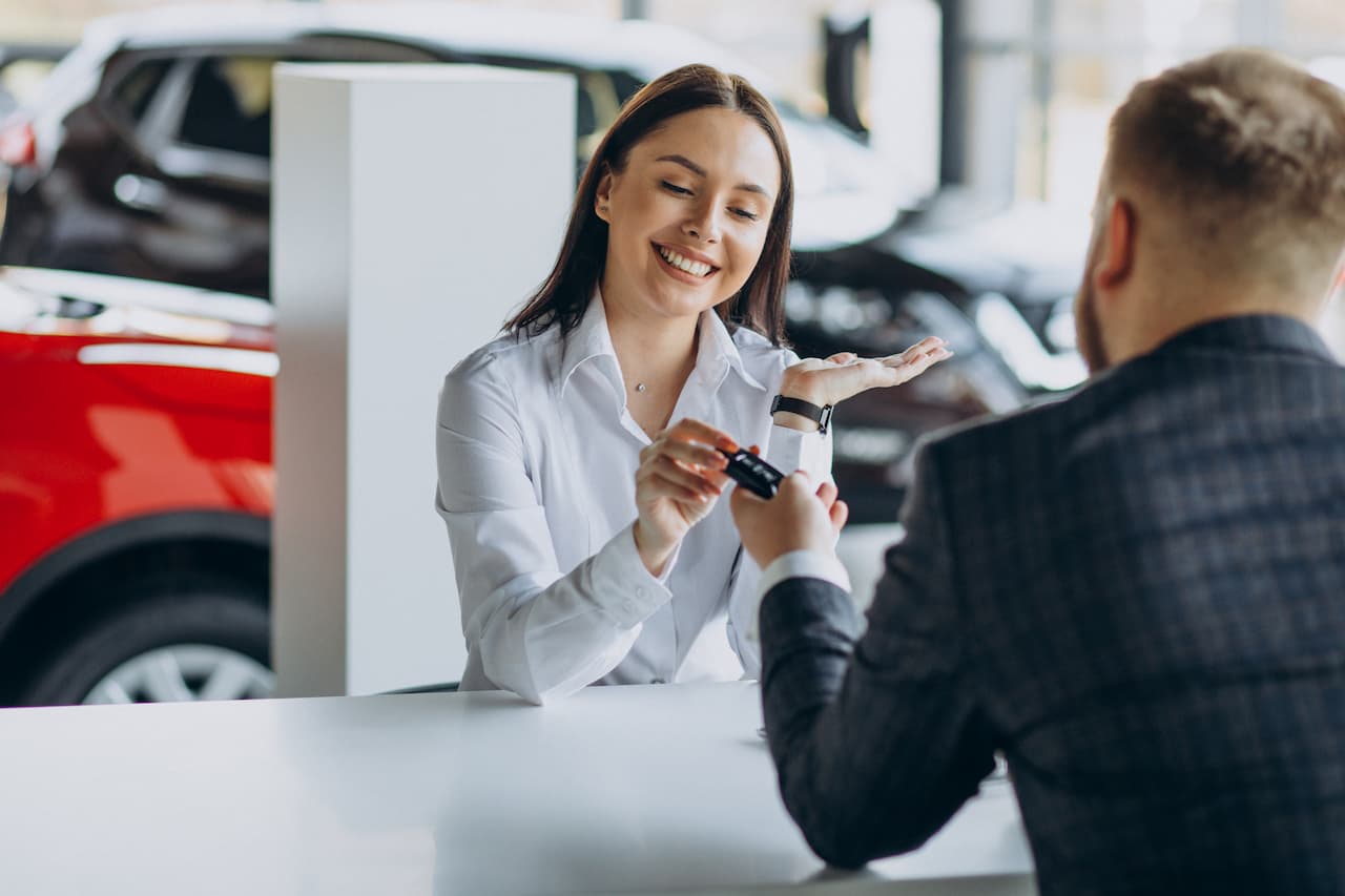 Quer vender o carro? Saiba o que fazer antes da venda