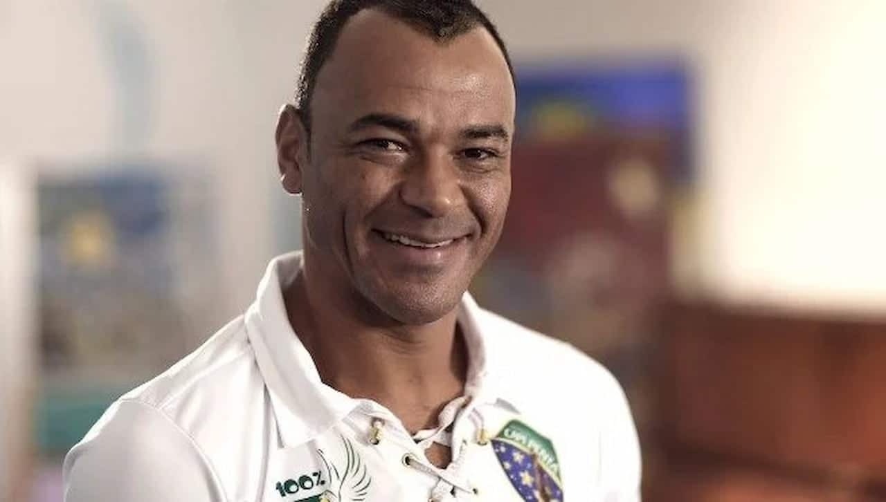 Depois de perder imóvel de luxo por dívida, Cafu tenta desbloqueio de bens