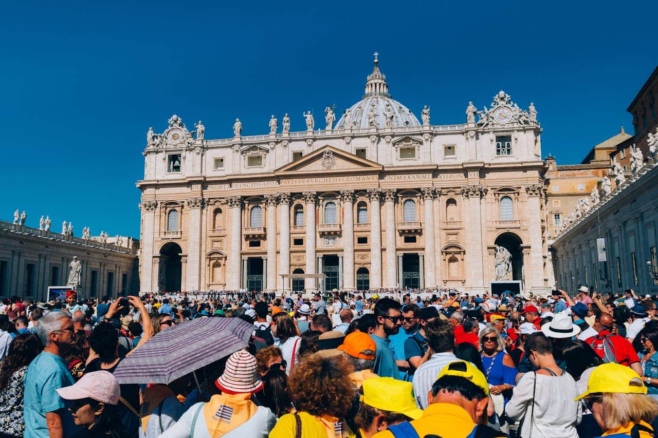 Horários do Conclave definidos: saiba quando pode sair a primeira fumaça