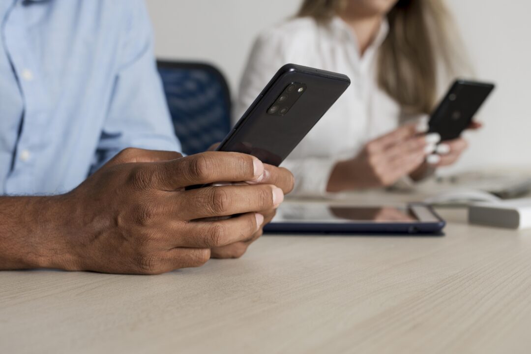 leilão de celular celulares