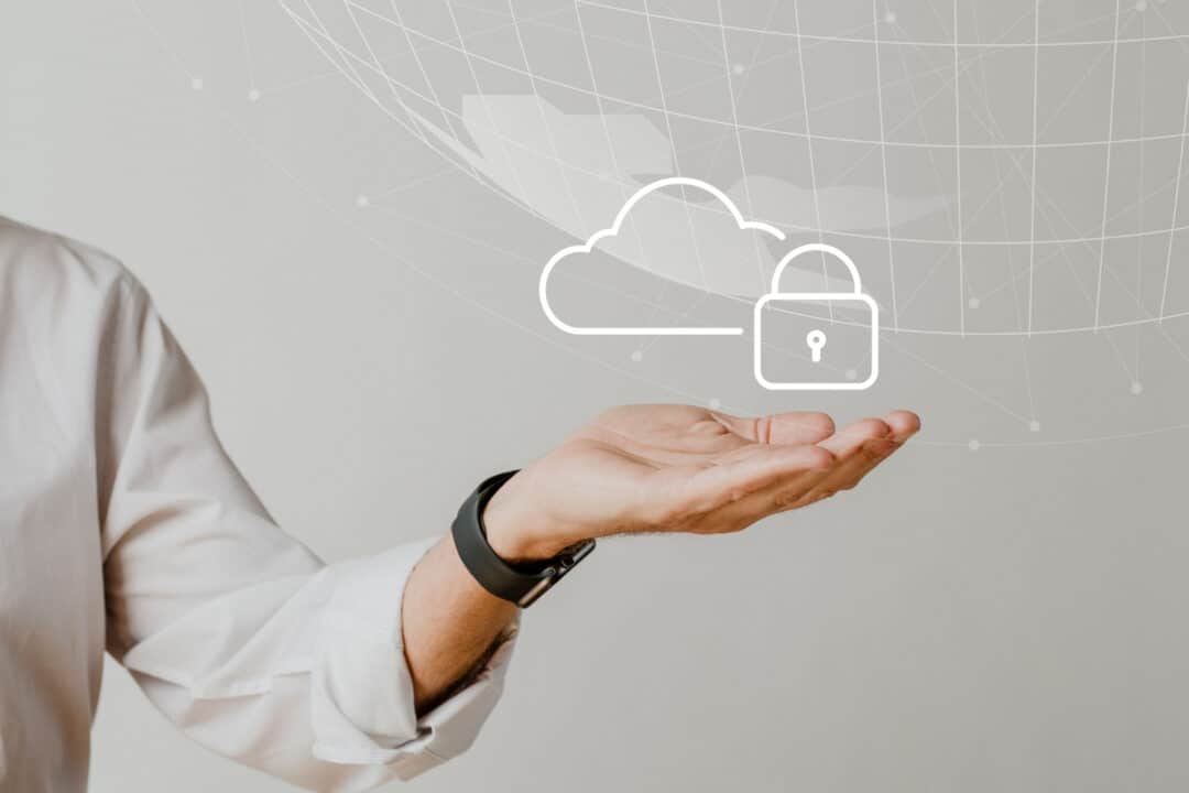 Privacidade em risco X suspende criptografia nas mensagens diretas
