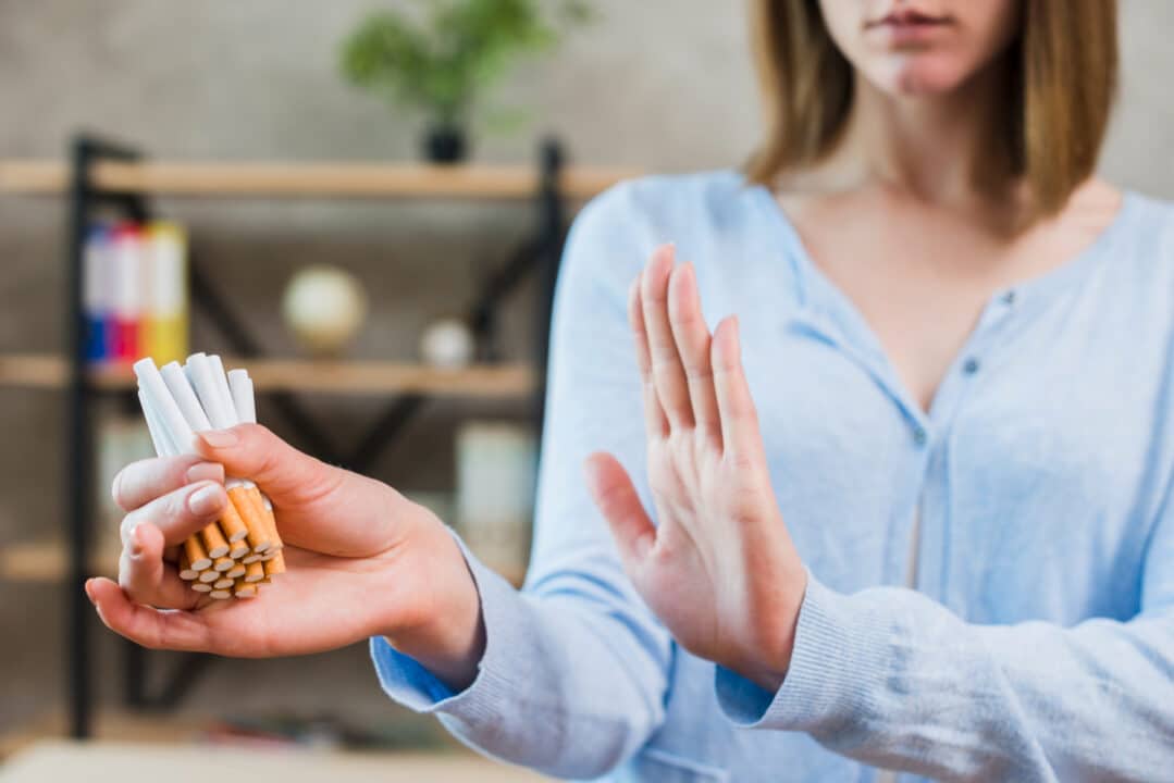 Tabagismo silencioso entenda como cigarro destrói seus ossos por dentro