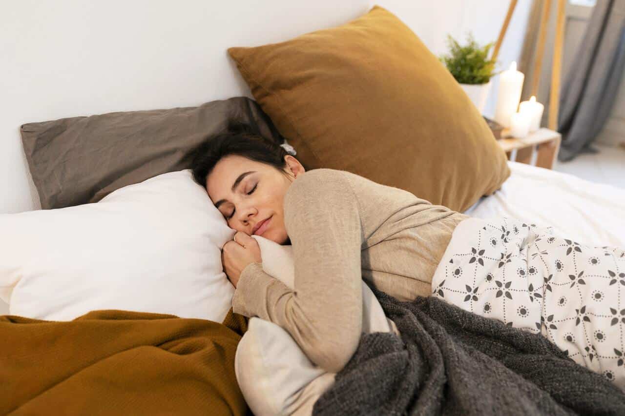 Quer dormir bem? Tendência do TikTok surpreende especialistas em sono