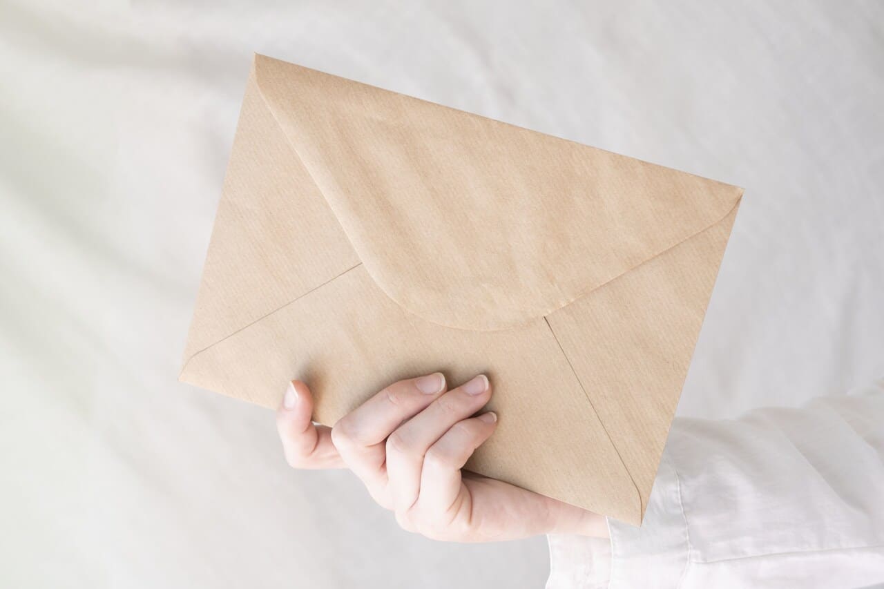 Nova febre do TikTok ensina como juntar dinheiro com envelopes e disciplina