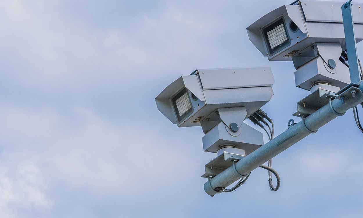 Aferição de radar: entenda o processo e como recorrer à multa por excesso de velocidade