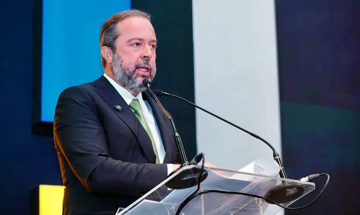 alexandre silveira
