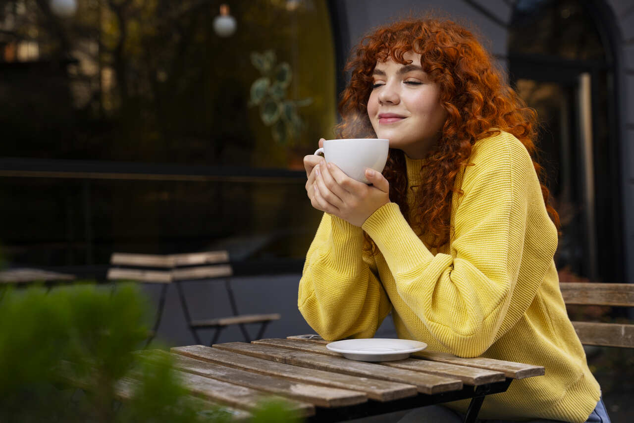 Quer envelhecer com mais saúde? Estudo aponta benefícios do café para mulheres