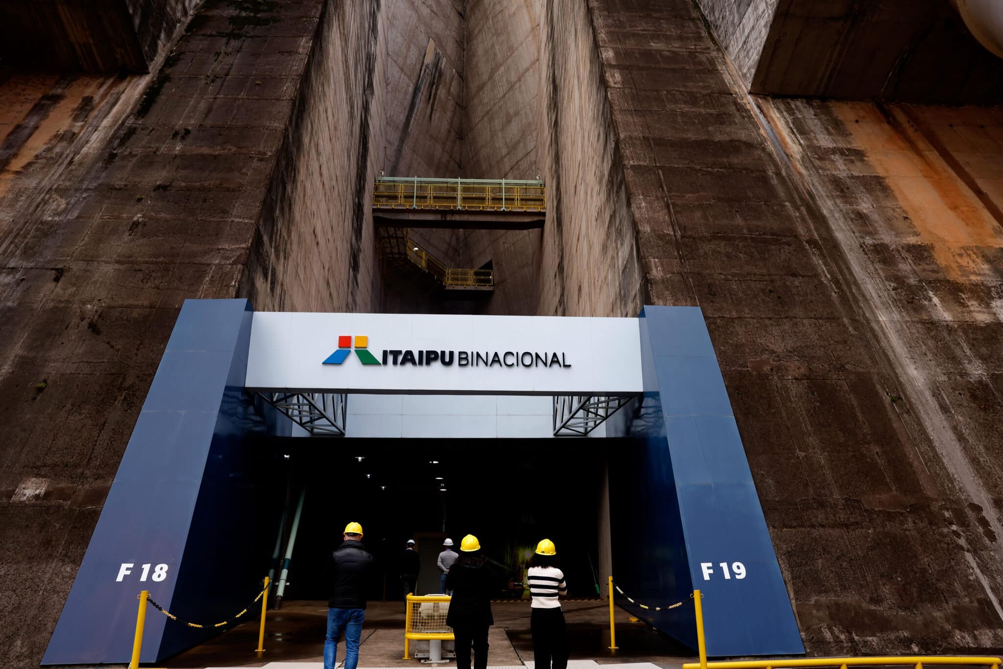 Itaipu pode construir 2 turbinas para atender aumento do consumo de IA no Paraguai