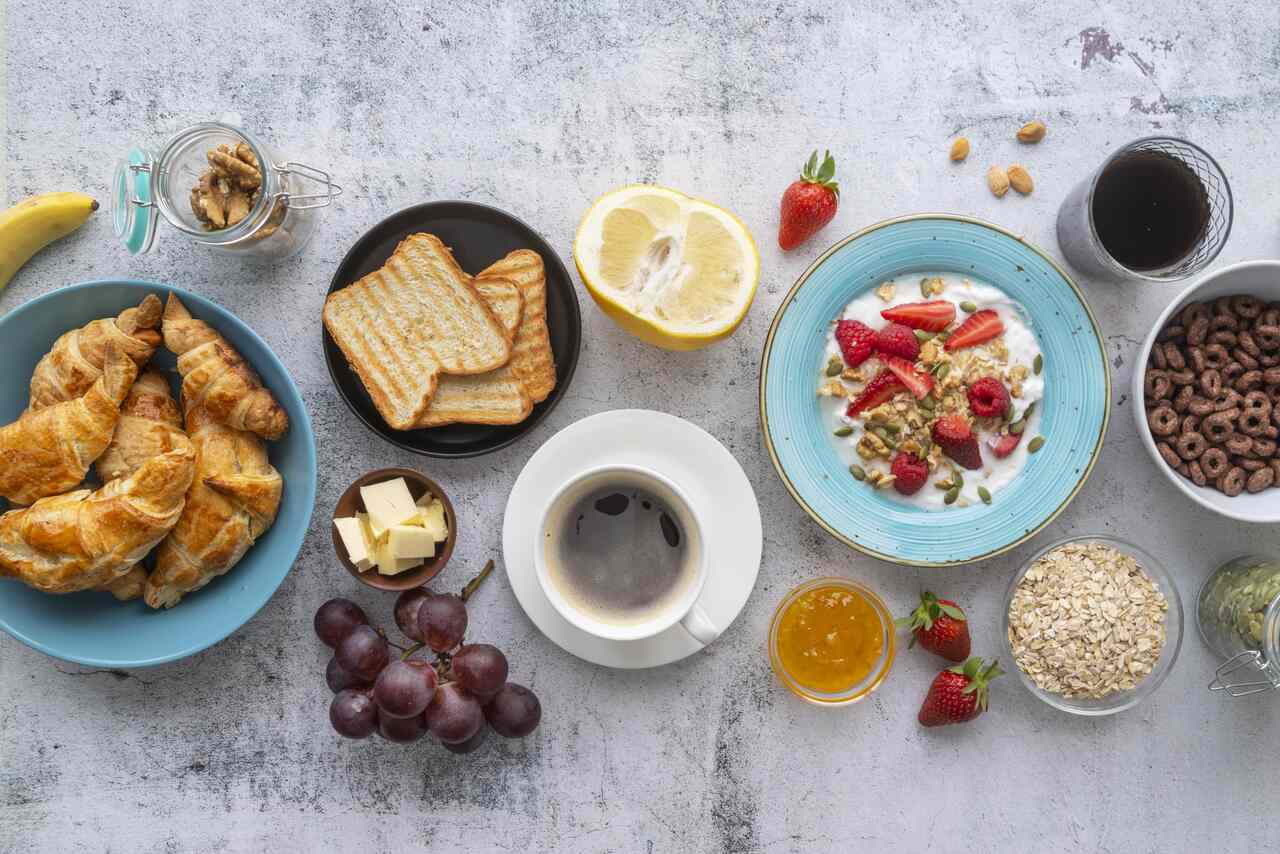 Café da manhã perigoso? Nutricionista revela o que você deve parar de comer agora