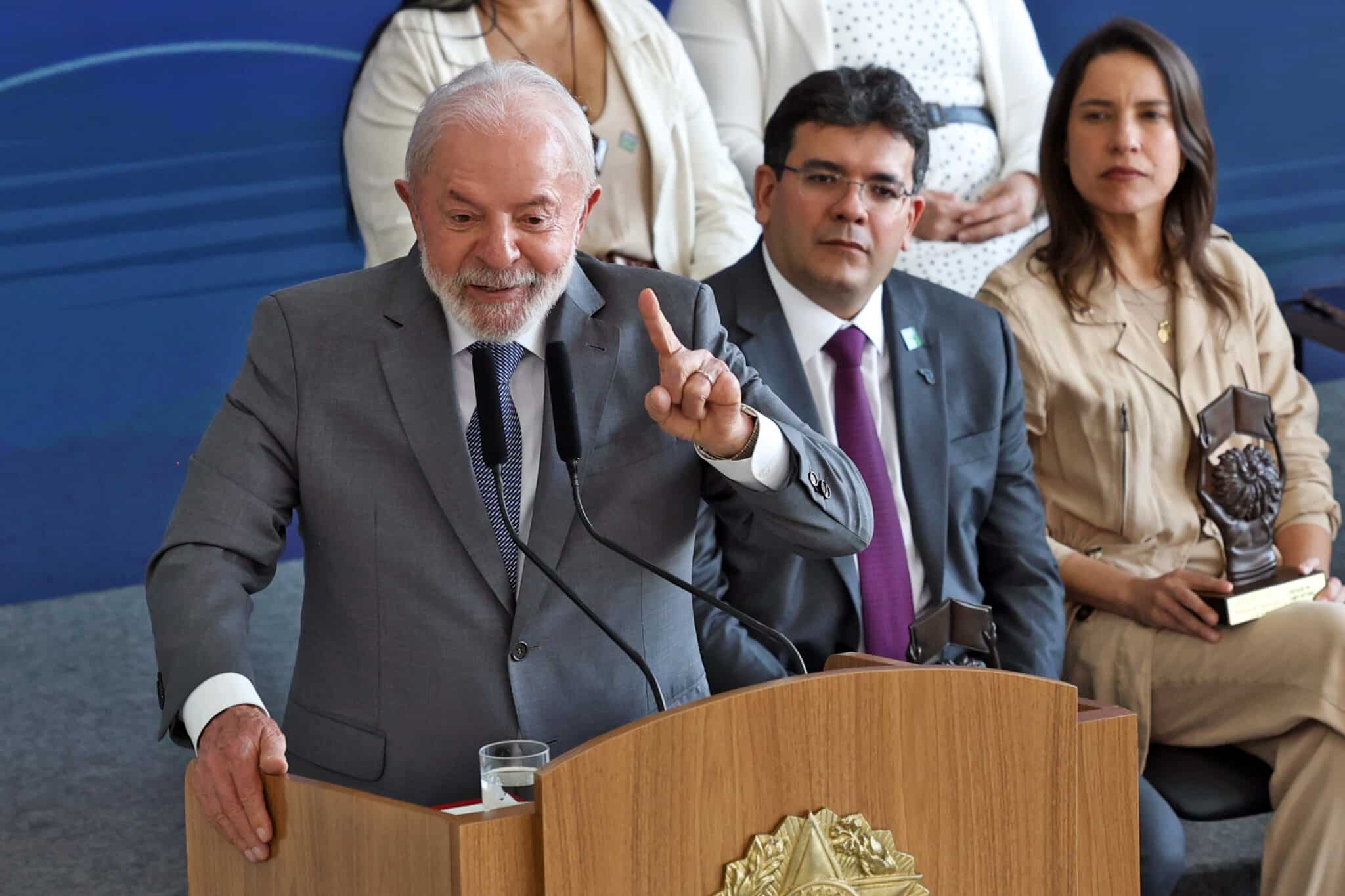 Lula destaca evasão escolar como questão de Estado no Prêmio MEC