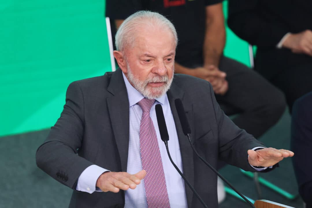 Lula volta a pressionar por redução dos juros do Banco Central