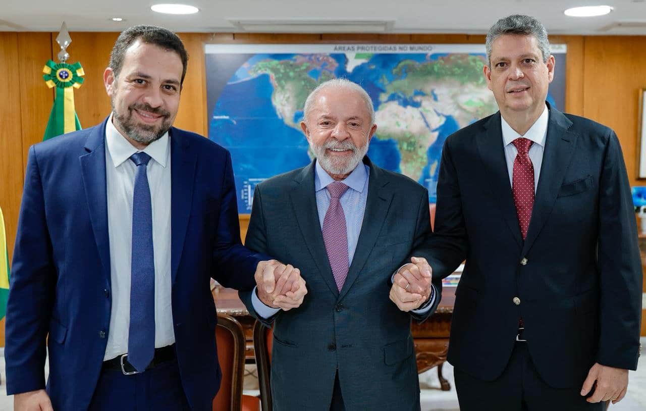 Lula anuncia Boulos no comando da Secretaria-Geral da Presidência