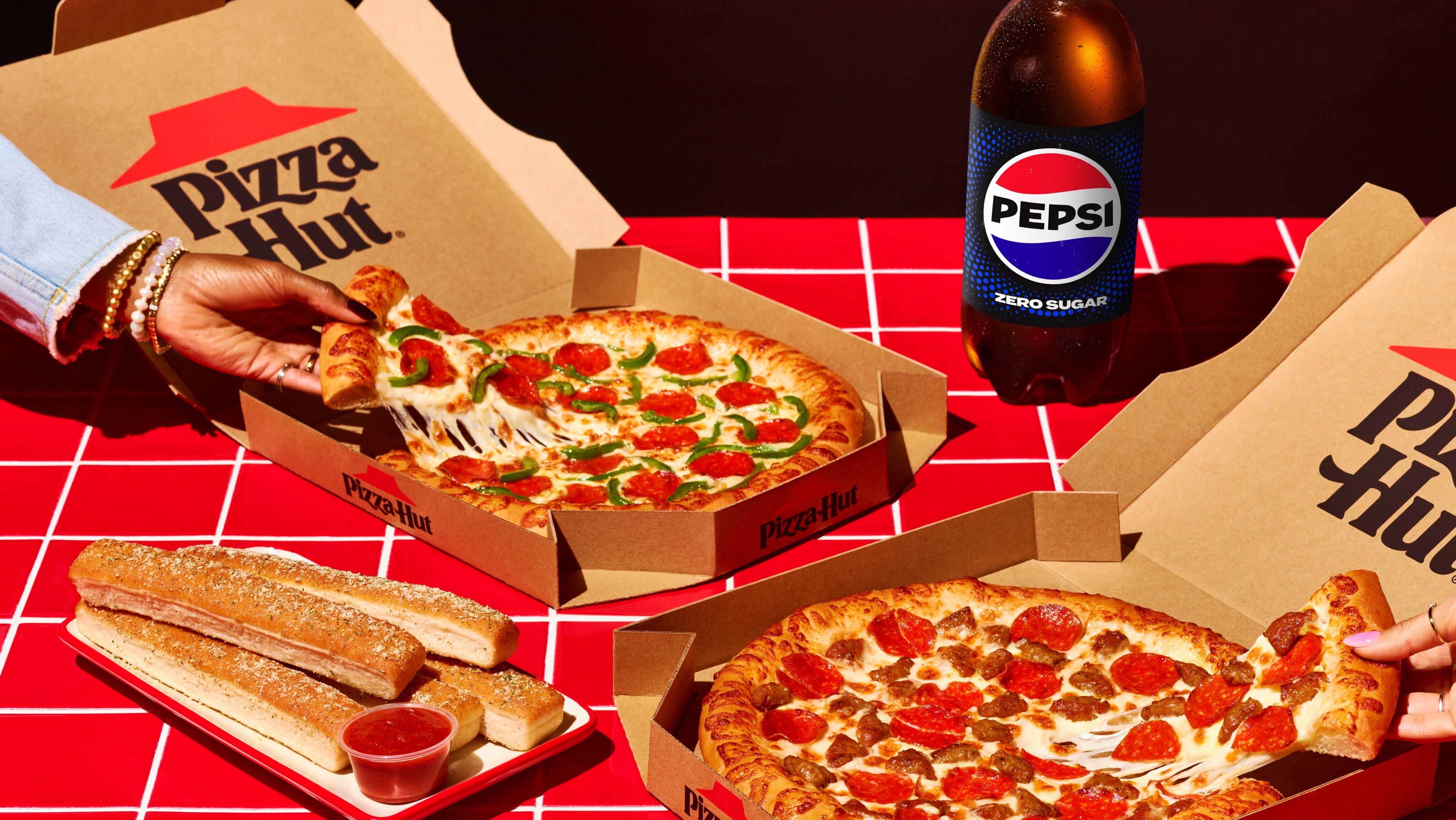 Pizza Hut pode trocar de dono: grupo avalia venda da operação no Brasil