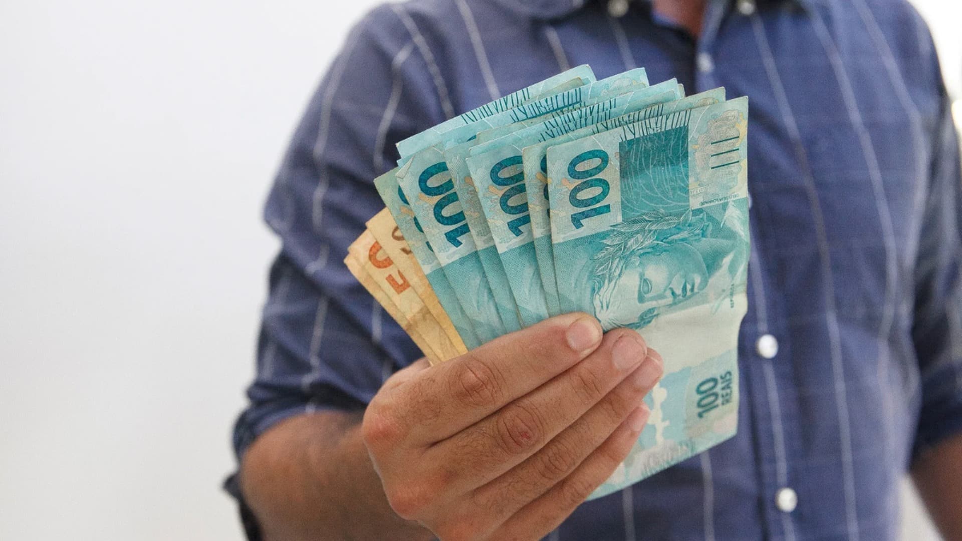 Salário de R$ 1.874 começa a ser aplicado para trabalhadores enquadrados nas regras