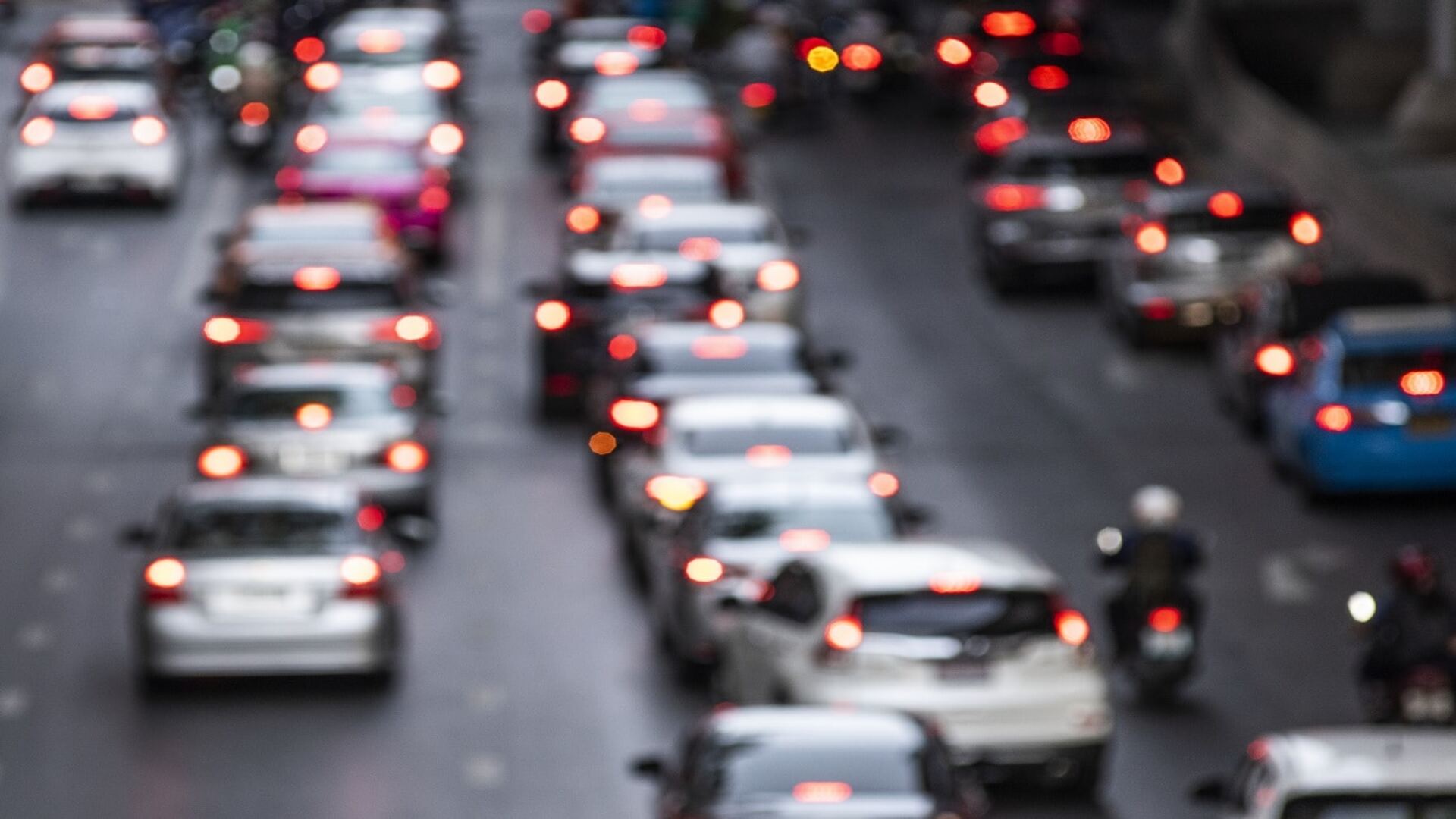 Trânsito pesado nas rodovias de SP no feriado de Natal; veja o que esperar