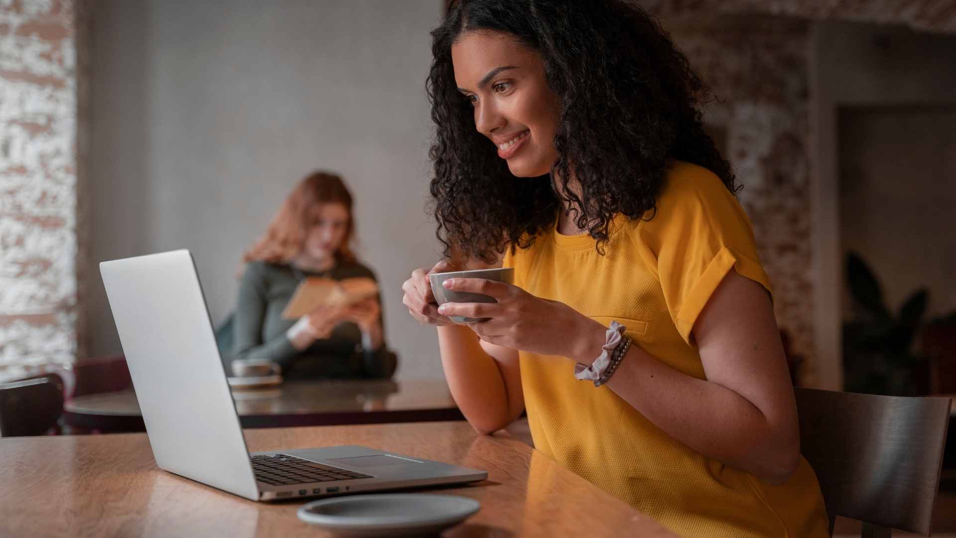 Trabalha em 12×36? Saiba se o feriado deve ser pago