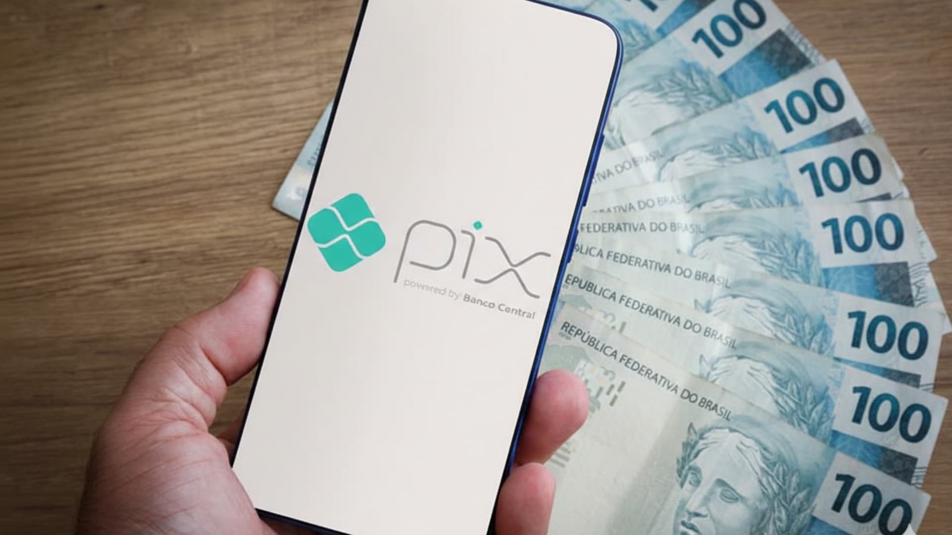 Pix de R$ 1.621: quais CPFs recebem em fevereiro de 2026