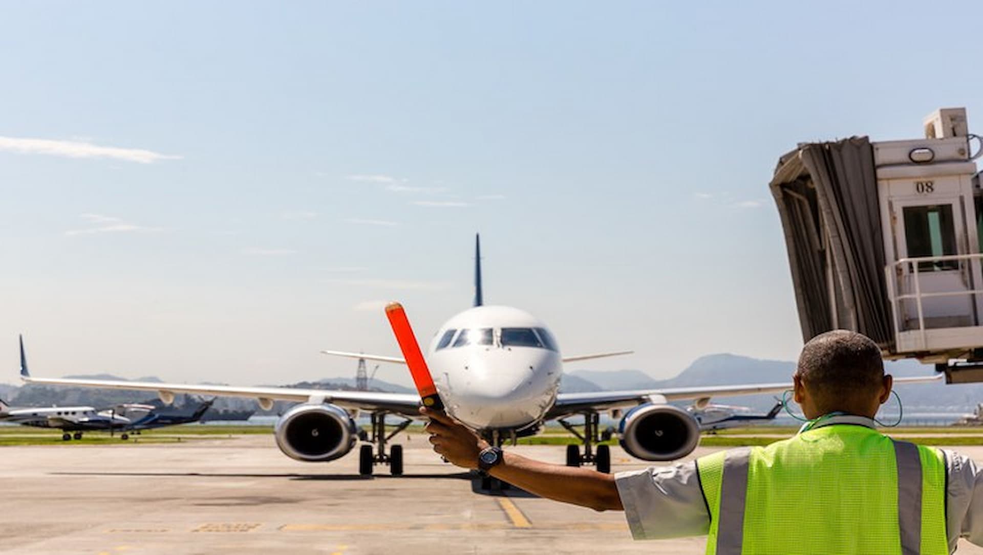 Setor aéreo enfrenta crise após escalada no Oriente Médio