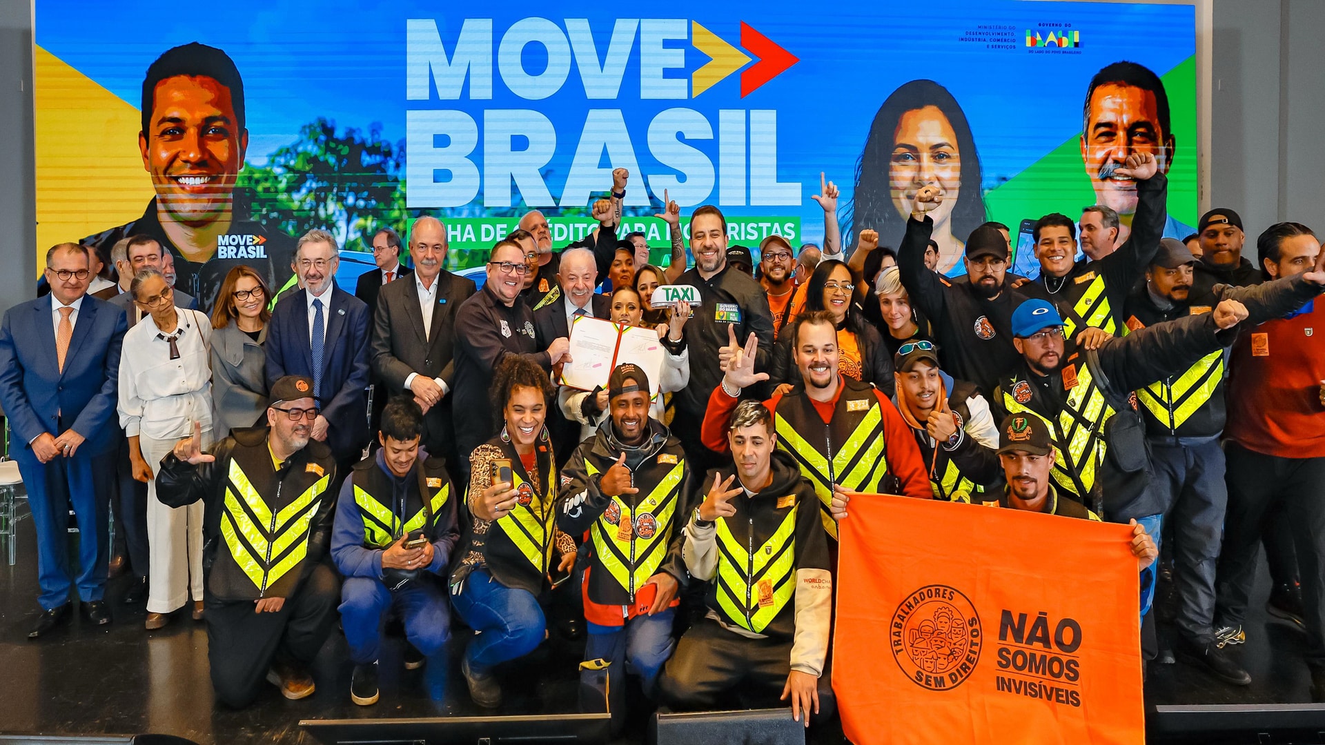 Governo lança programa com até R$ 30 bilhões em crédito para motoristas
