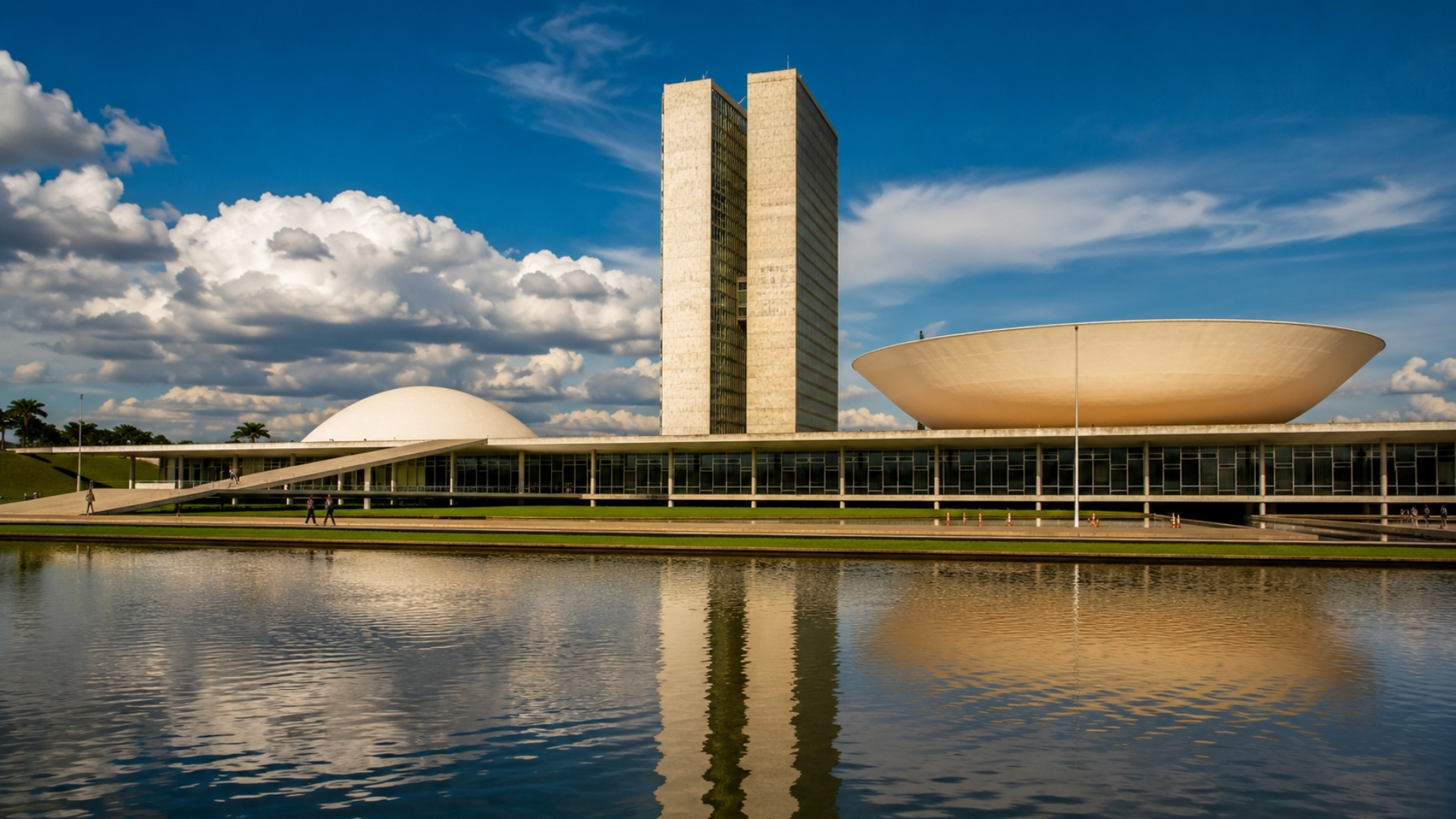 Contas públicas enfrentam pressão com novas despesas obrigatórias