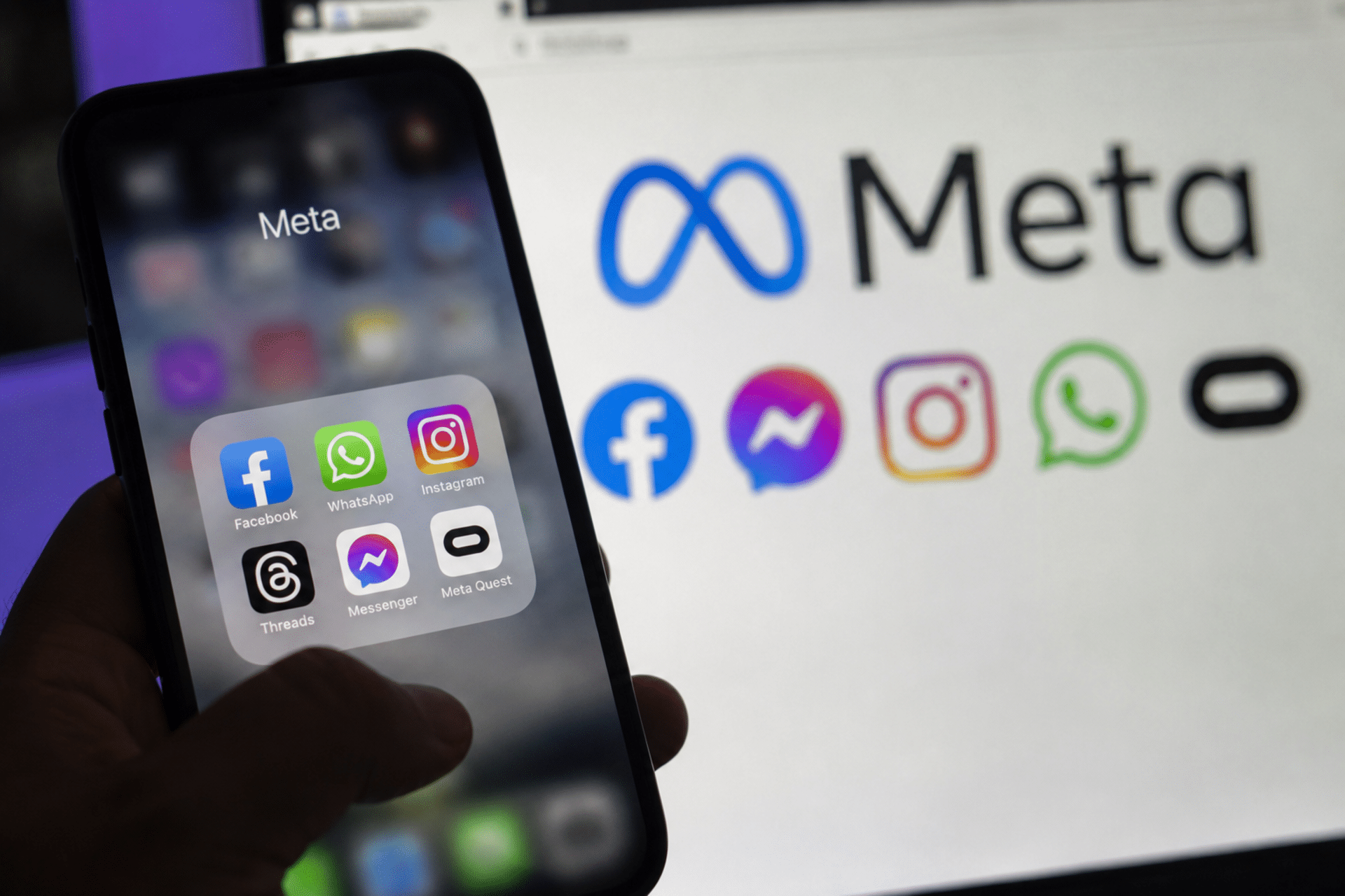 Facebook está fora do ar globalmente nesta Sexta-feira (12)