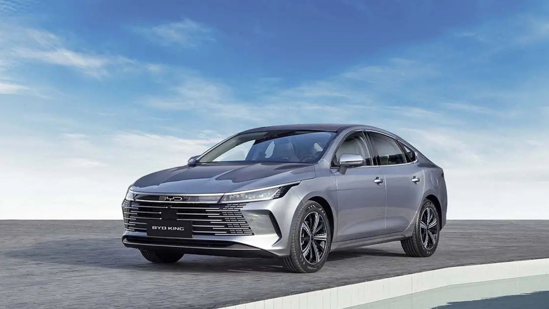 BYD King fica até R$ 50 mil mais barato que o Corolla após nova promoção