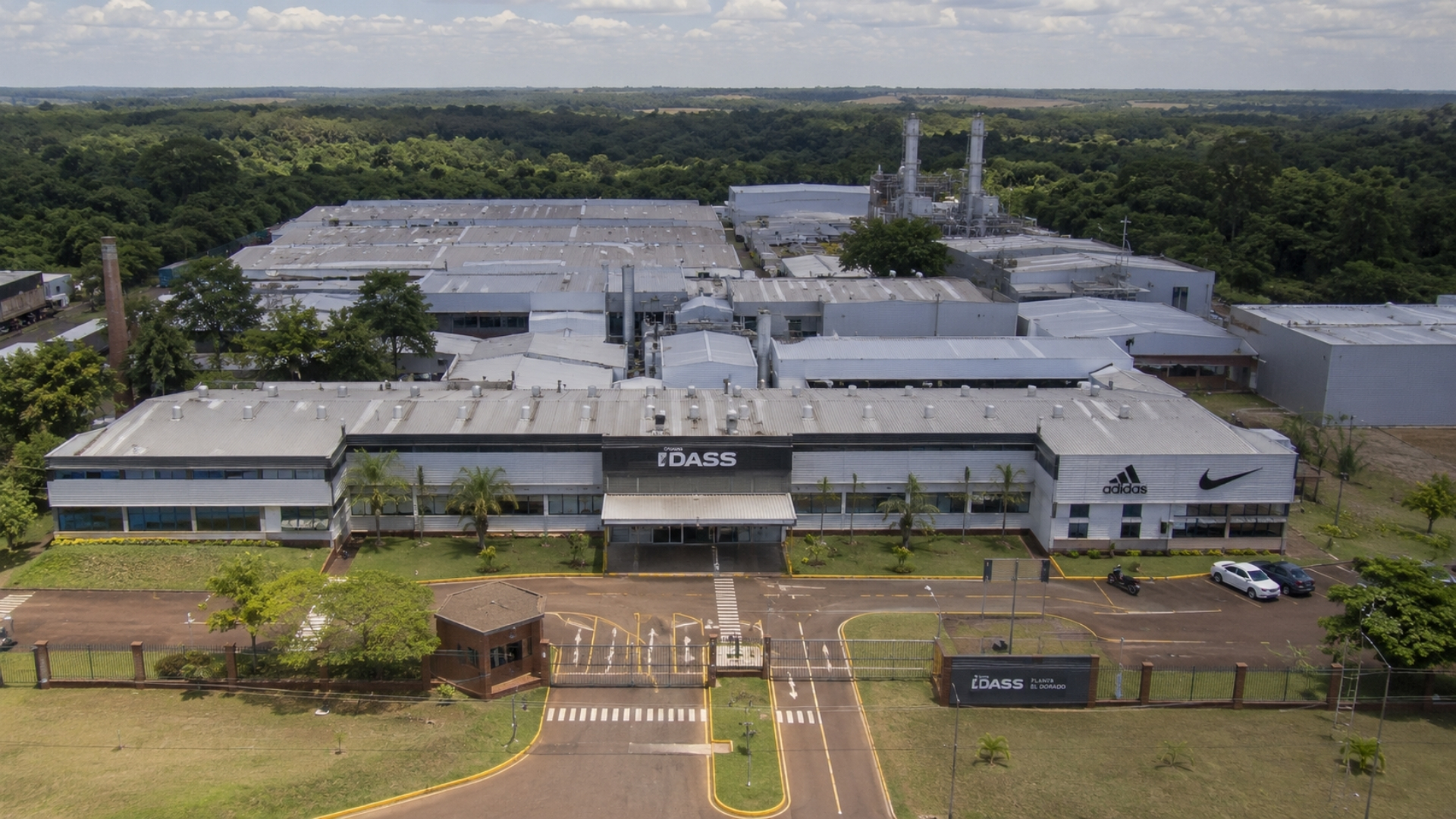 Grupo Dass desativa fábrica de calçados da Nike e Adidas e demite 150 funcionários