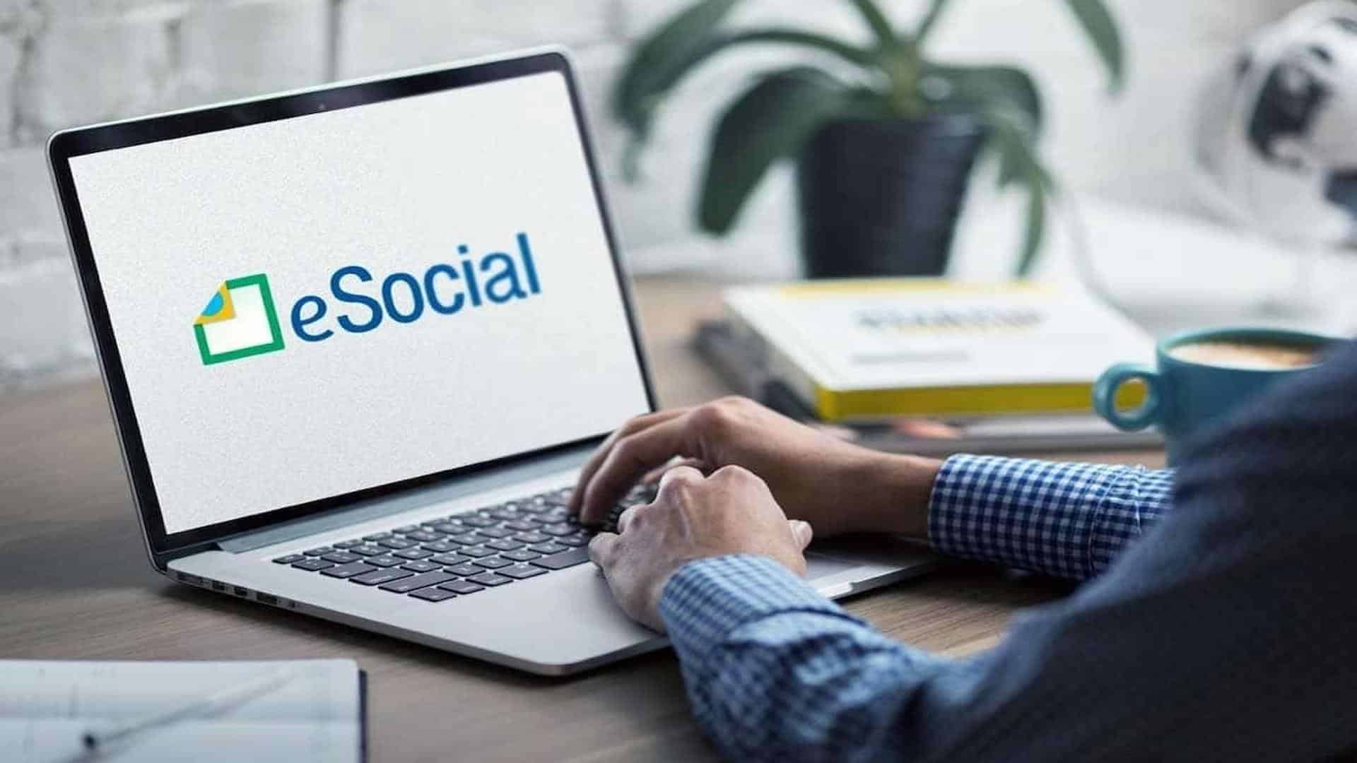 eSocial atualiza orientações para empregadores; veja como evitar erros nos eventos