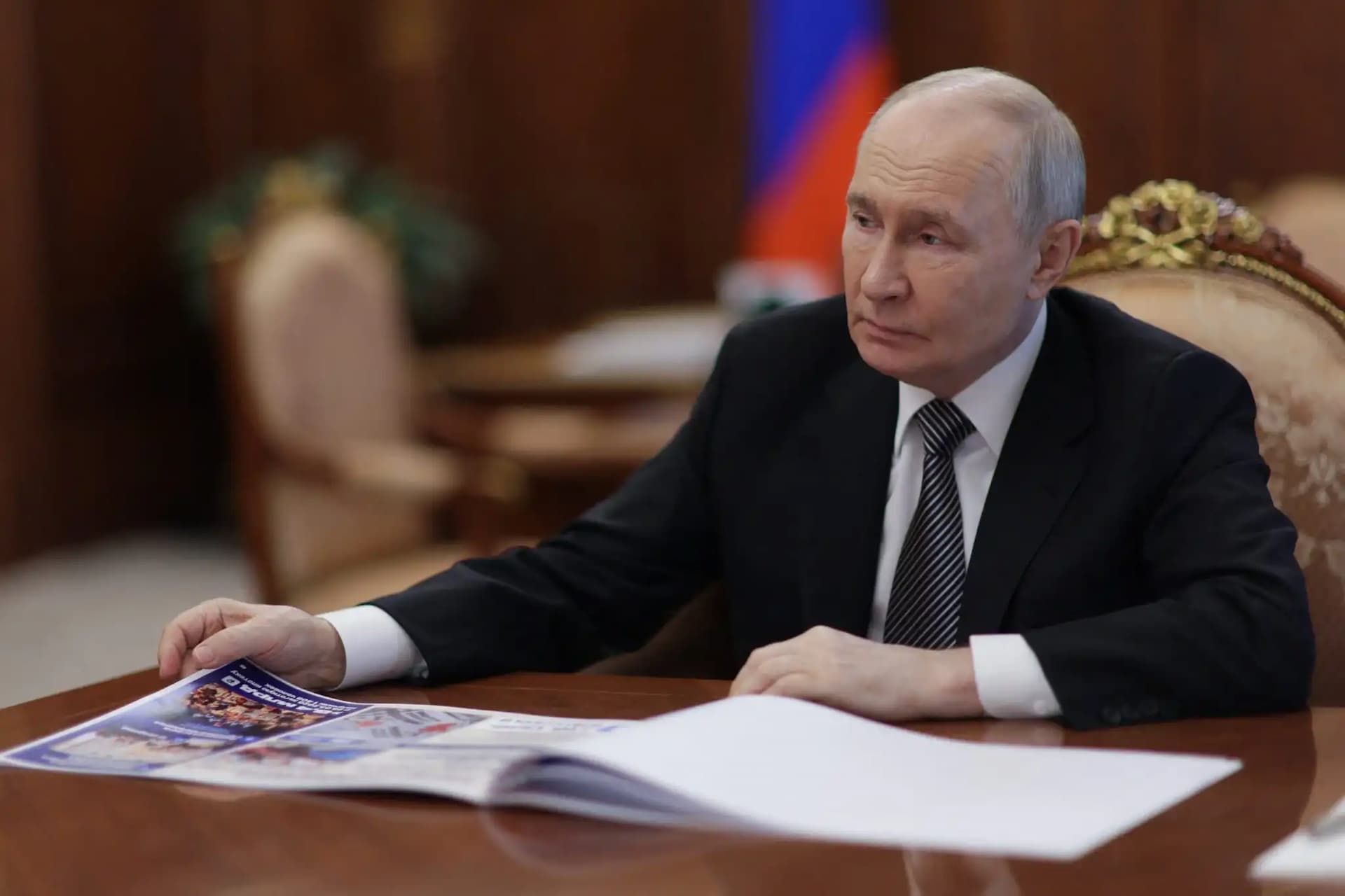 Rússia enfrenta risco de crise bancária em meio à guerra e novas sanções da União Europeia